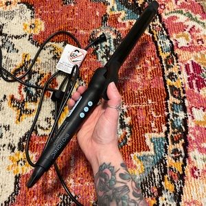 Bio Ionic 1” Long Barrel Curling Iron